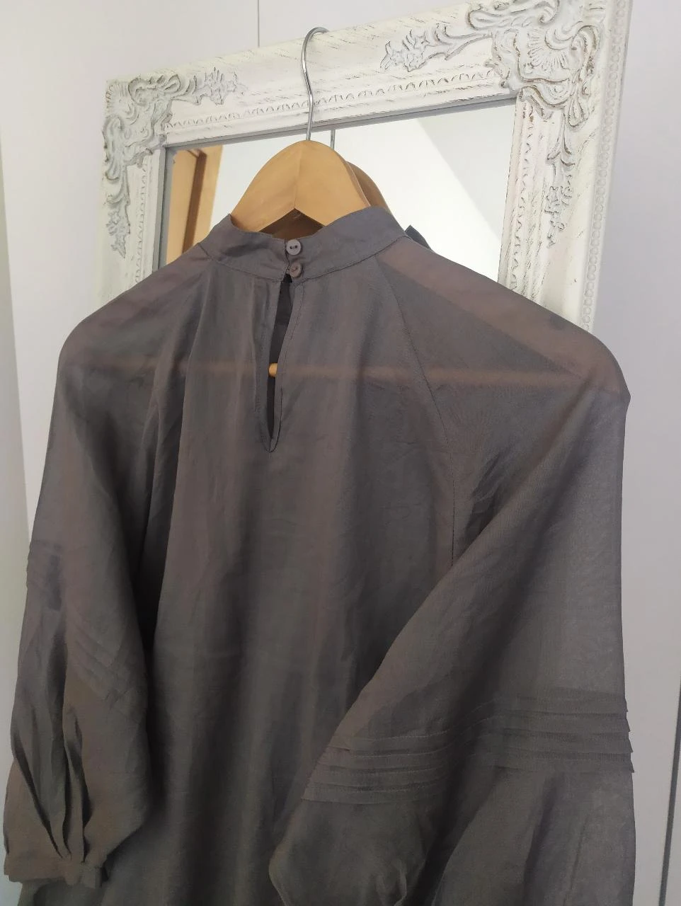 Stile Benetton Light Grey Pleated Balloon Sleeve Blouse M – photo 12